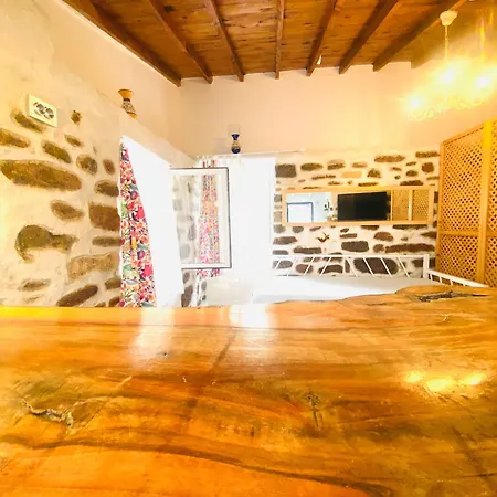 شقة فندقية Badehan Çeşme