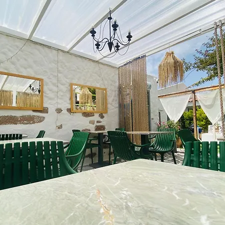 Badehan Aparthotel 3*